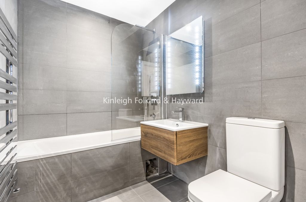 Property photo 3 of 5 d21Ad022-c515-4F5E-8