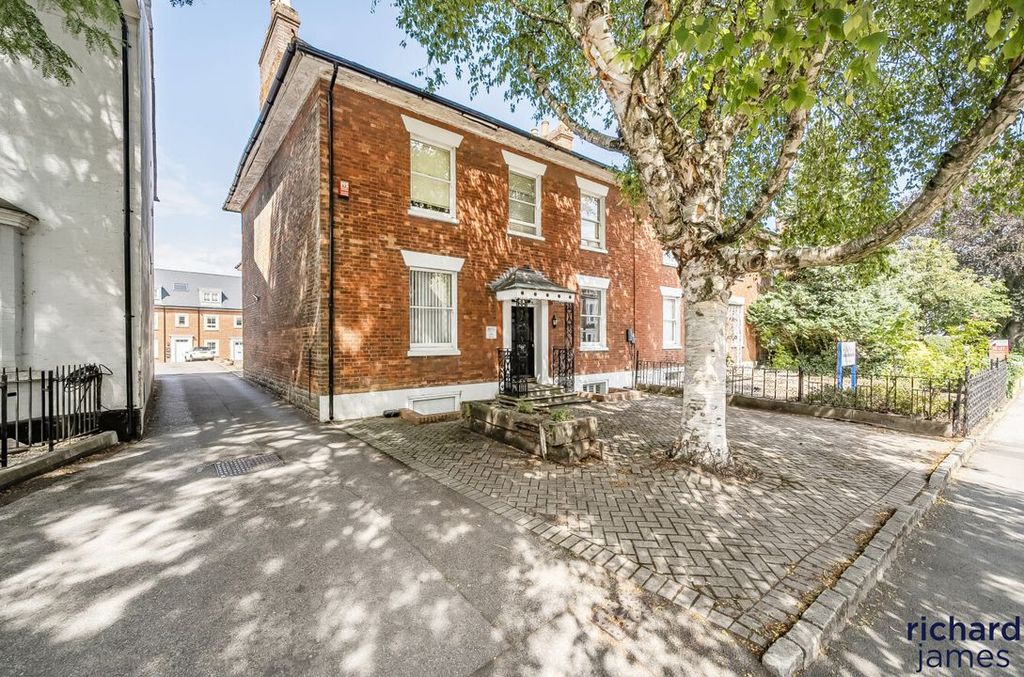Property photo 1 of 11 91F35Ef2Aee141E3B8432071622c0E3d