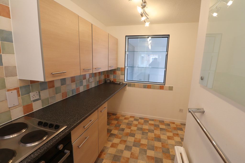 Property photo 3 of 9