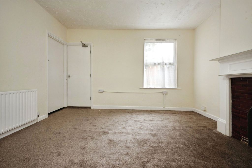 Property photo 2 of 17 Picture No. 44