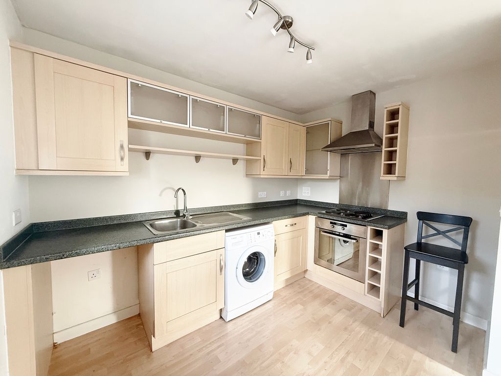 Property photo 3 of 14