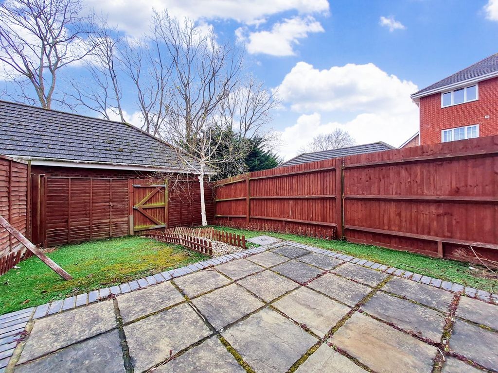 Property photo 3 of 12
