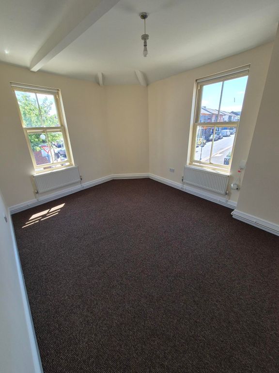 Property photo 3 of 4