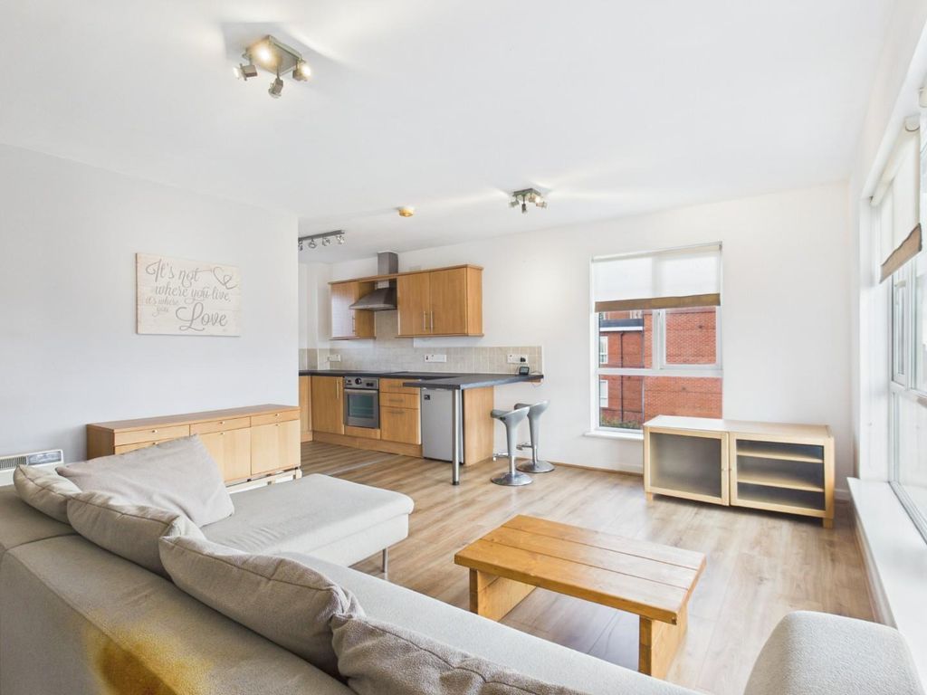 Property photo 1 of 13 Cam01072G0-Pr0034-Still015.Jpg