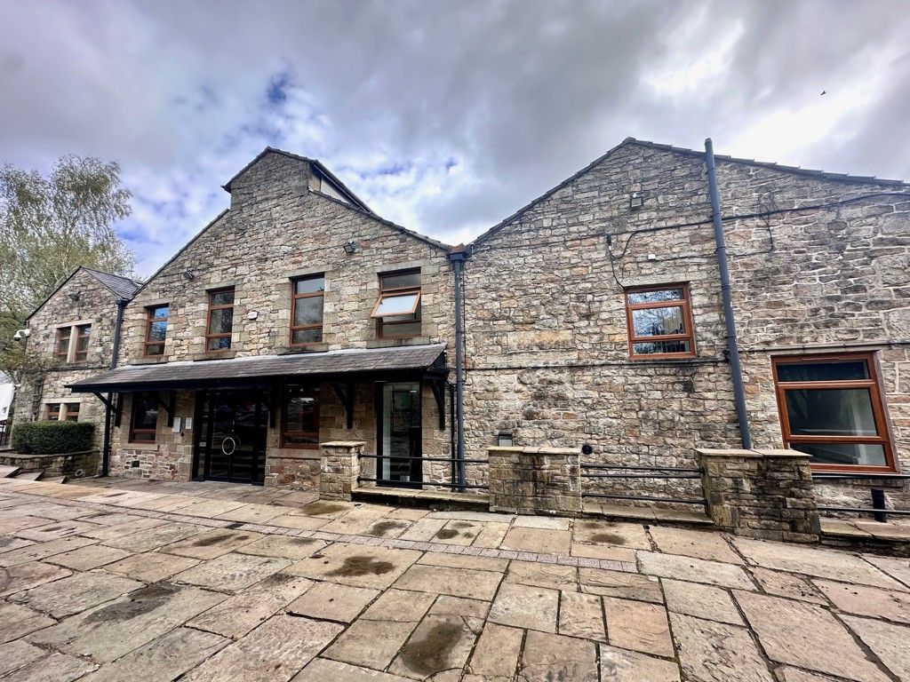 Property photo 3 of 11 3