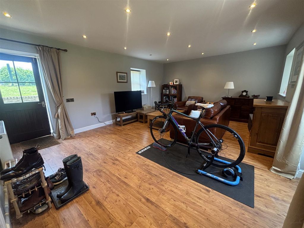Property photo 3 of 19 Img_4758.Jpg