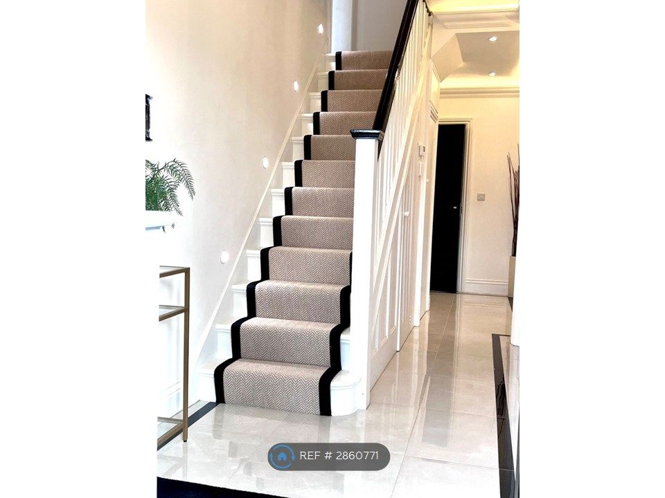 Property photo 2 of 29