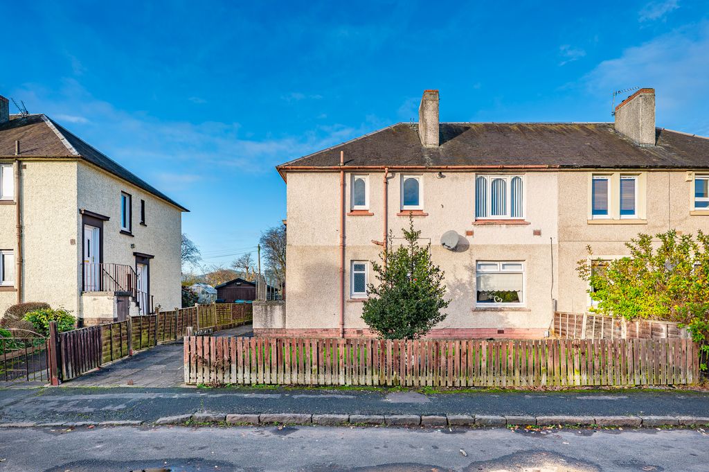 Property photo 1 of 32