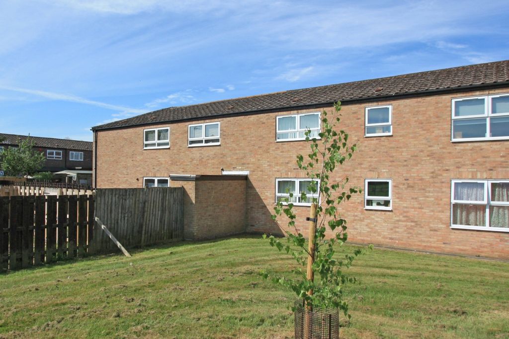 Property photo 1 of 8