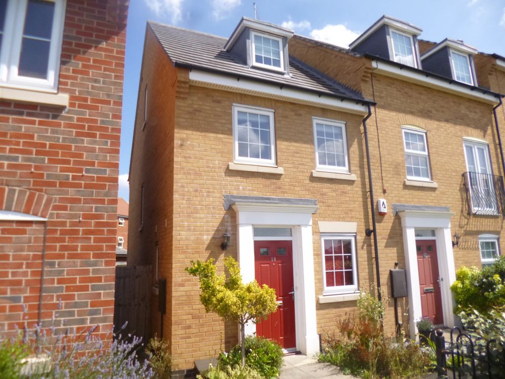 Property photo 2 of 15 (Main)