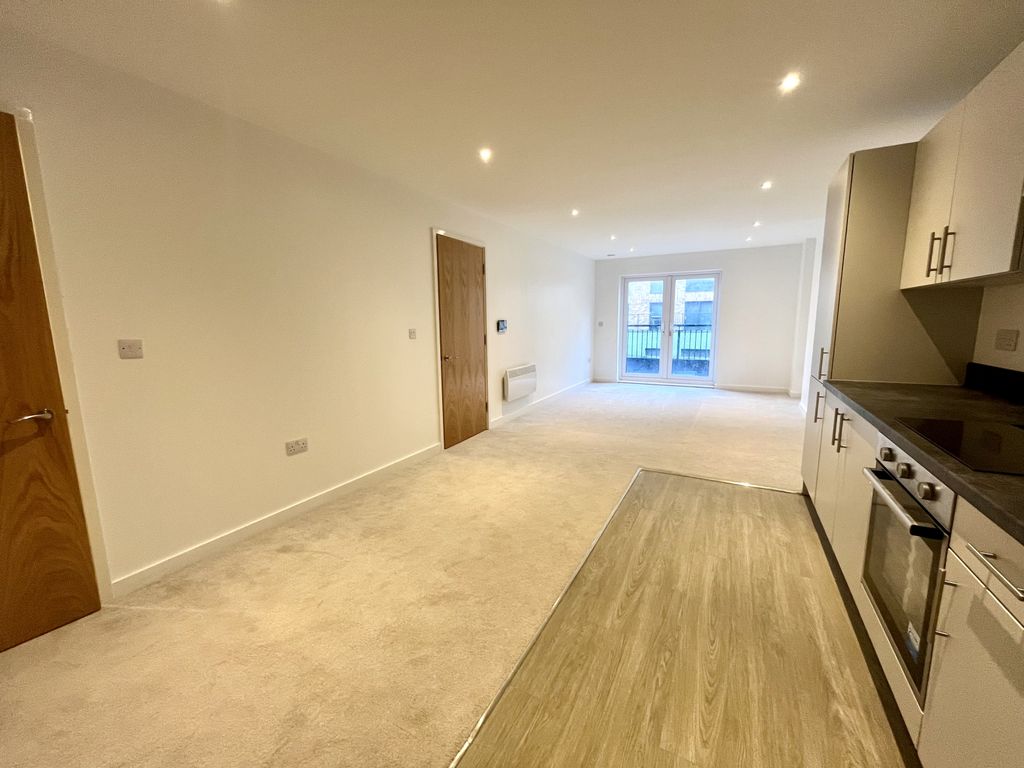 Property photo 3 of 9 Lounge