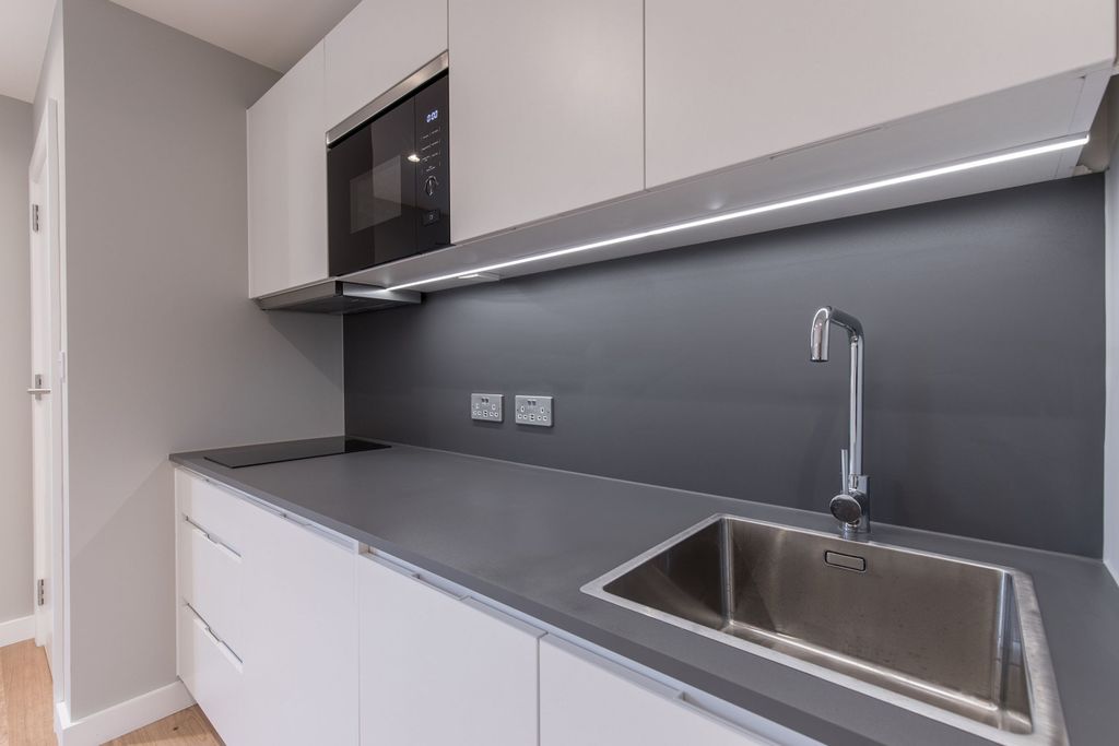 Property photo 1 of 14 Kitchen