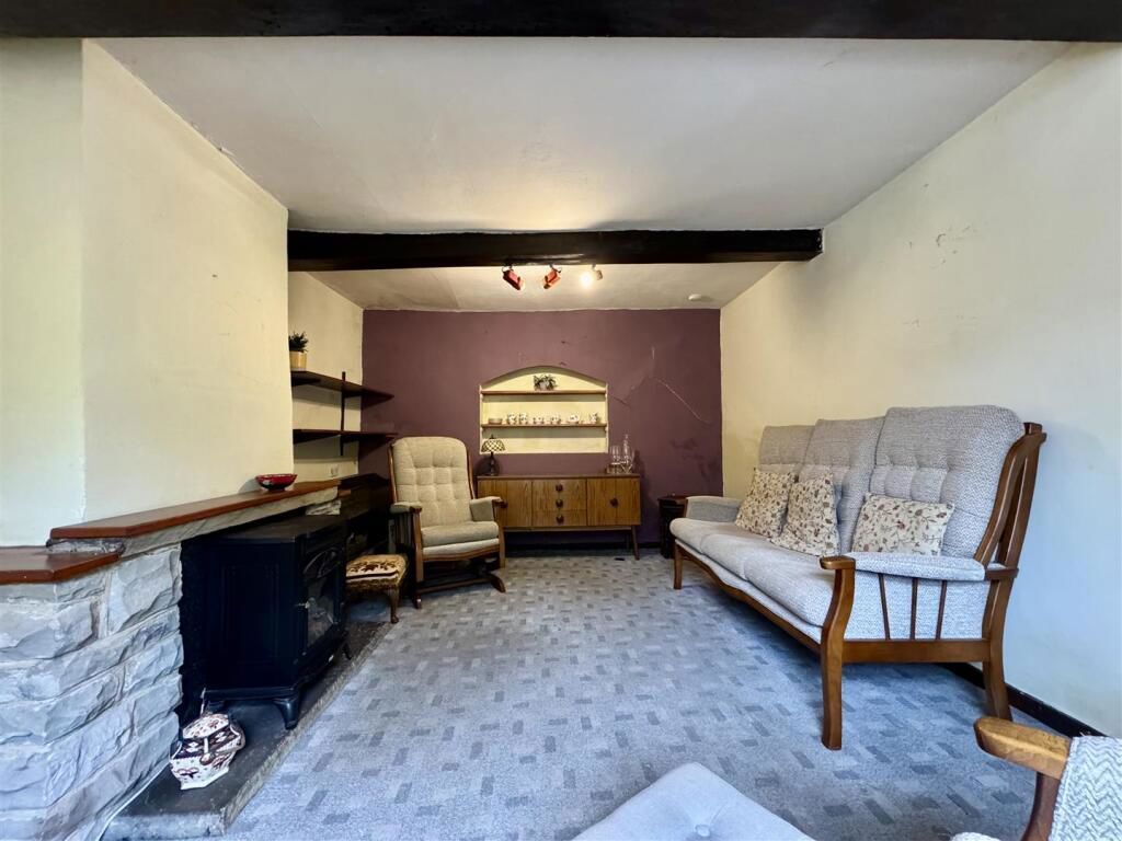 Property photo 3 of 18