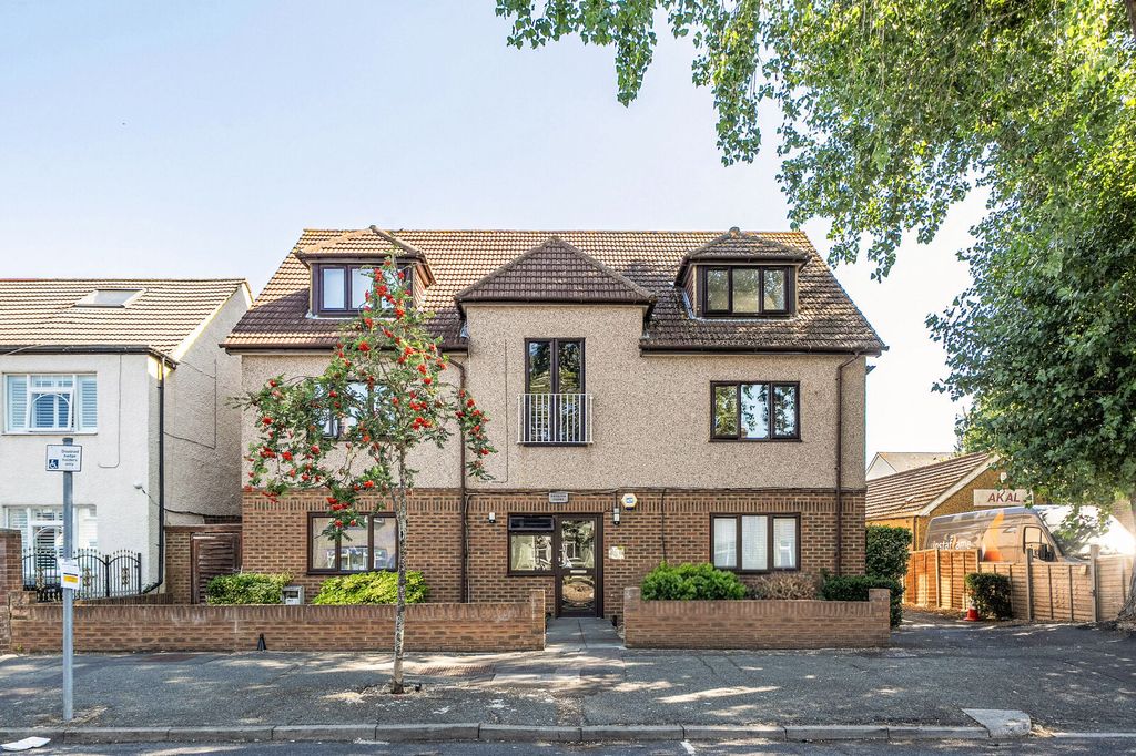 Property photo 1 of 11