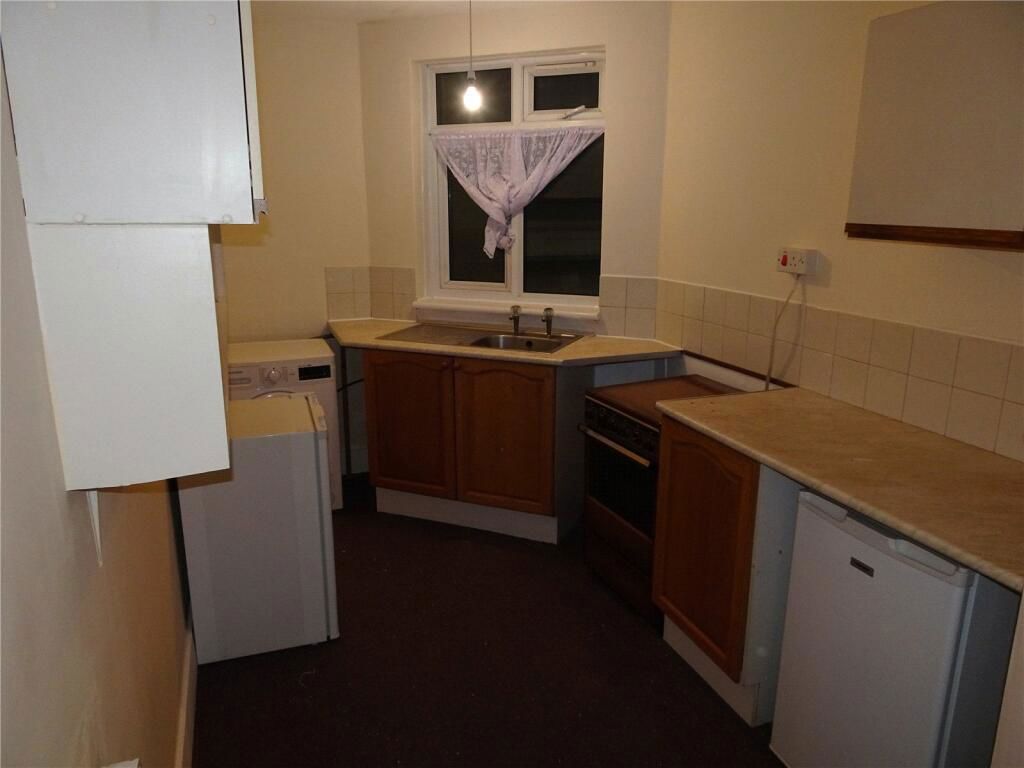 Property photo 3 of 6