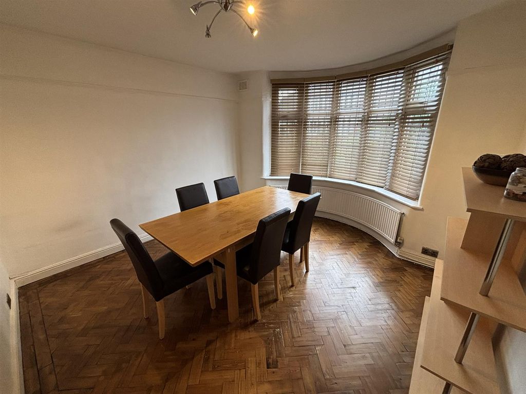 Property photo 2 of 20 Dining Room