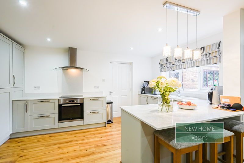 Property photo 3 of 32 Photo 27