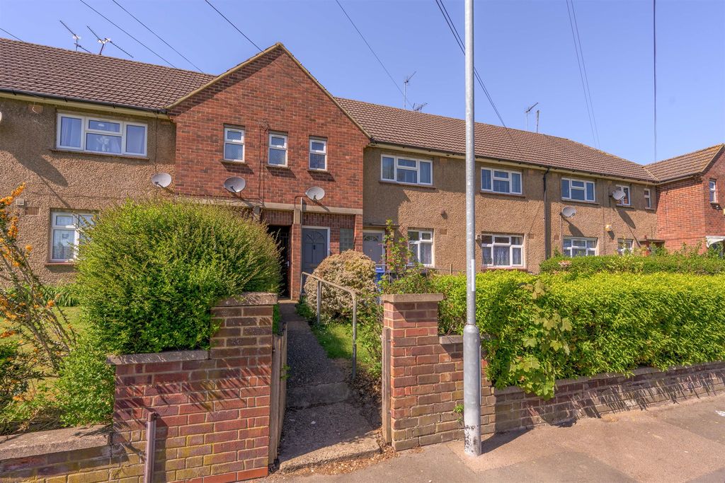 Property photo 2 of 10