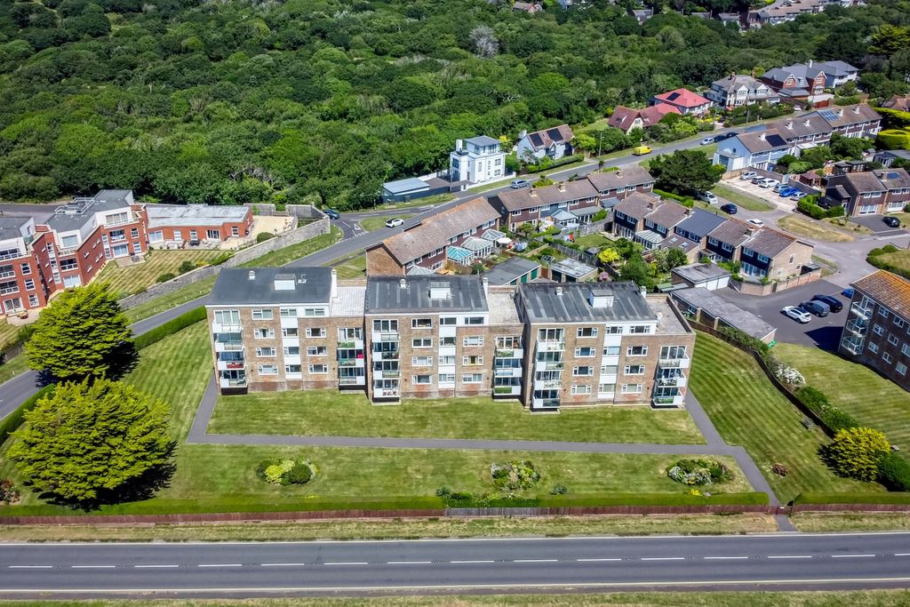 Property photo 2 of 11 Dji_0936