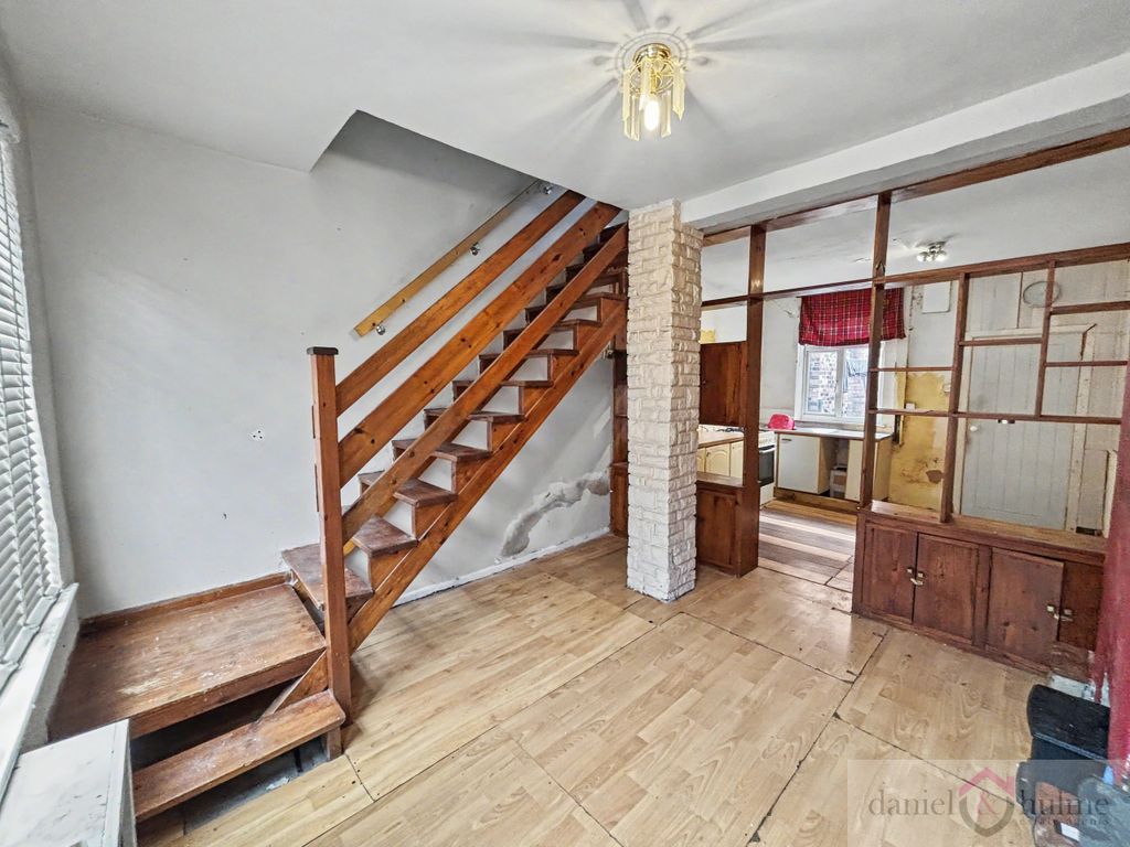 Property photo 3 of 12 Img_9155