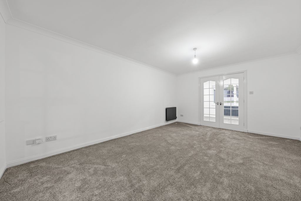 Property photo 3 of 49 Dsc01244