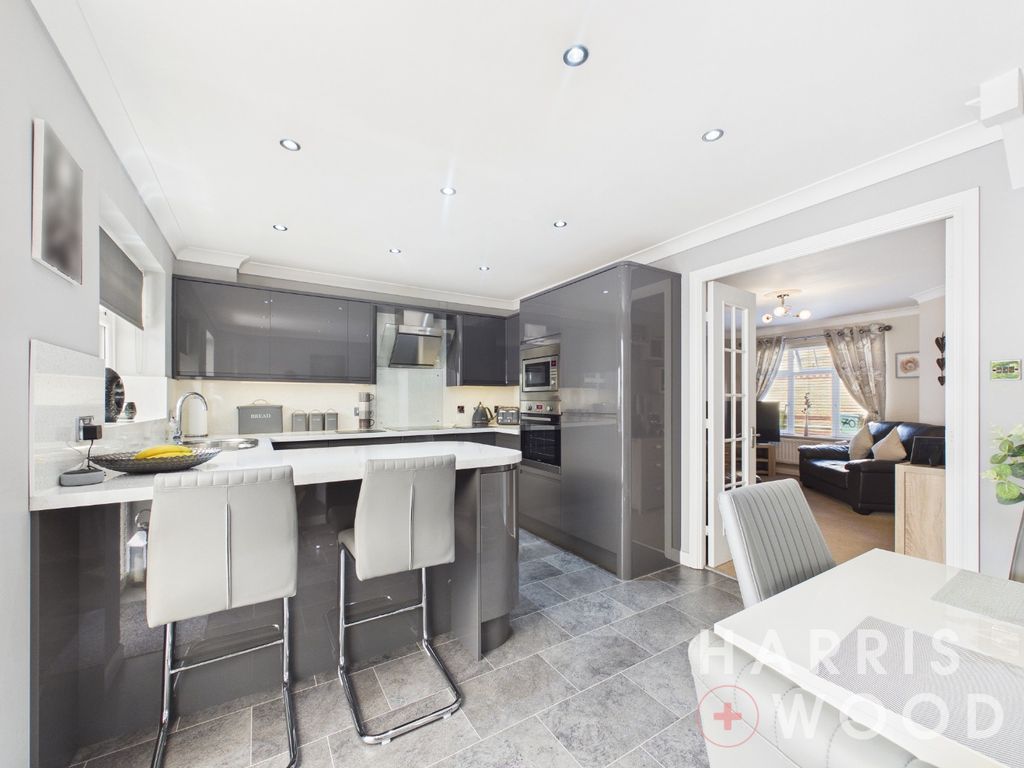 Property photo 2 of 27 5324893