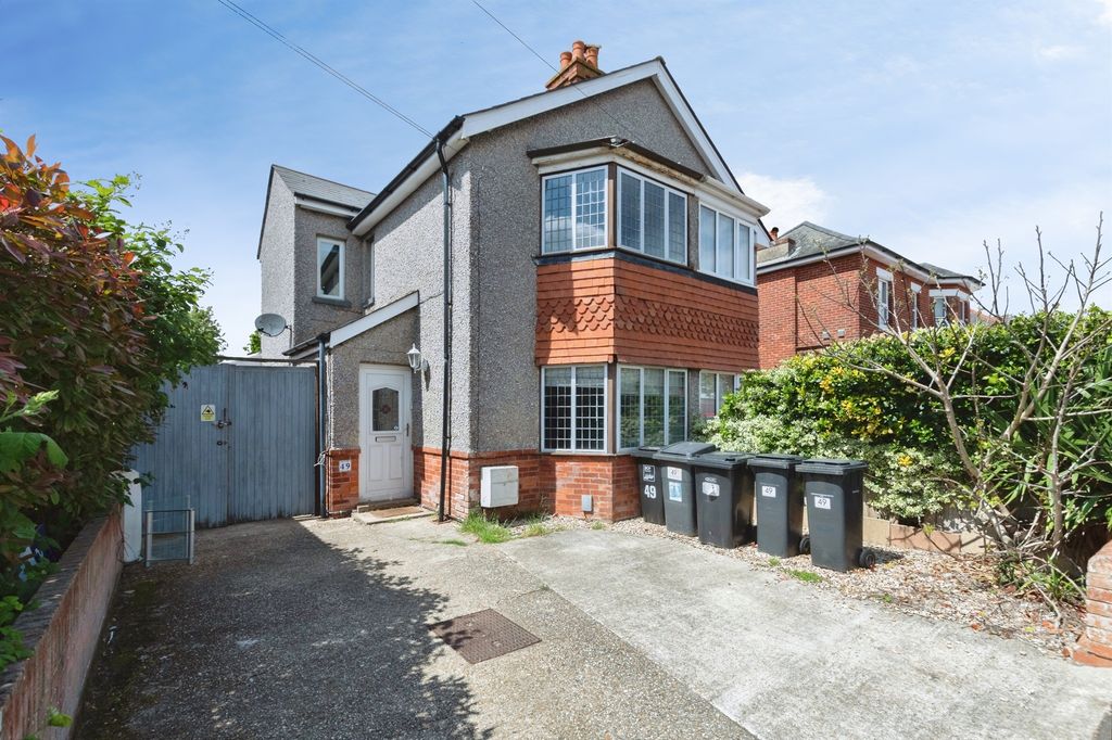 Property photo 1 of 20