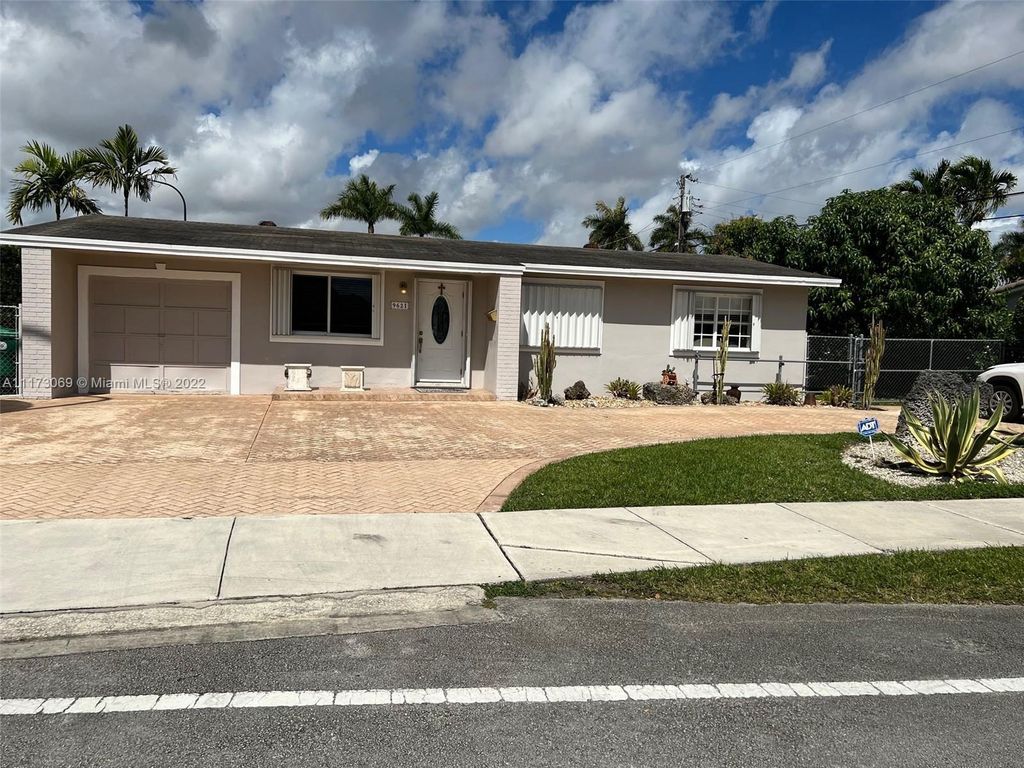 Property photo 1 of 18