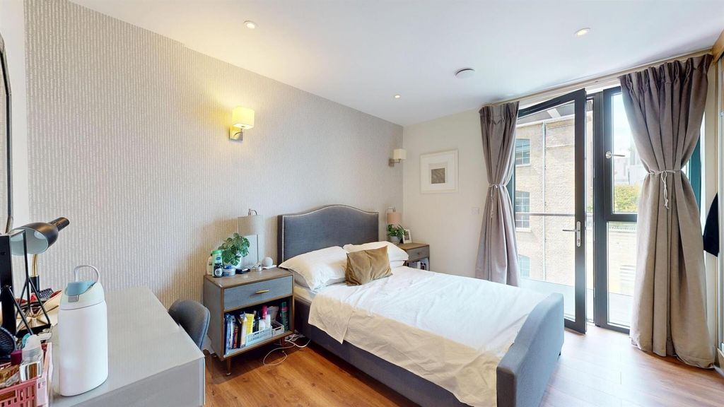 Property photo 1 of 25 687Fc321c70253A7E9Fdd19E_82F8A8d0c2618Fde7558A19cd