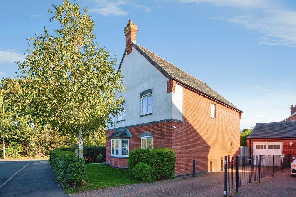 Property photo 1 of 18