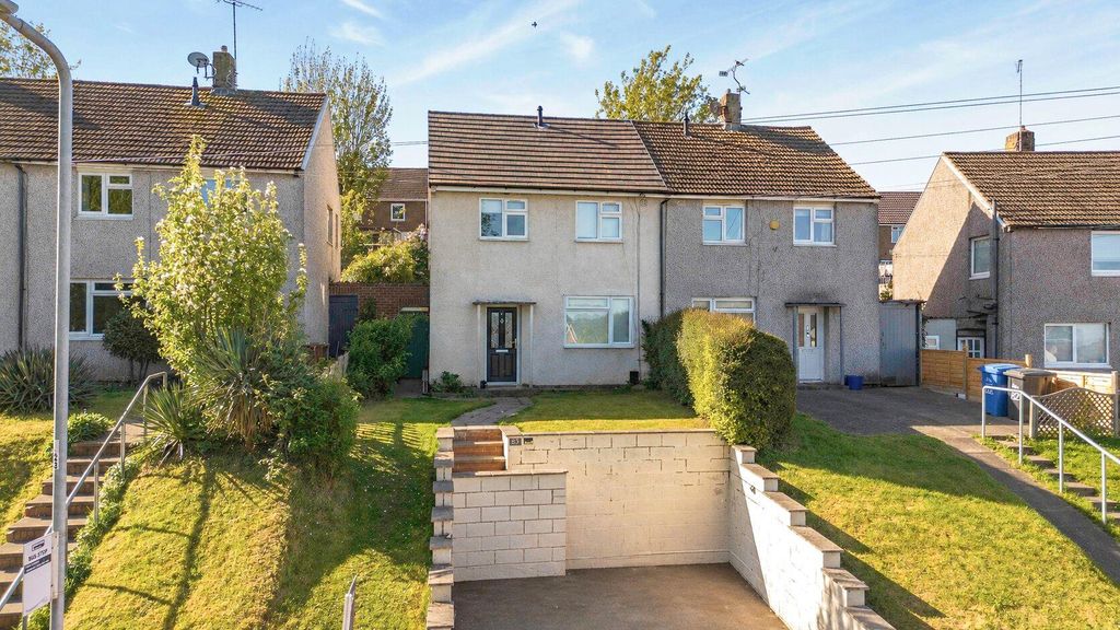 Property photo 1 of 23 Hawfield Lane, Winshill.Jpg