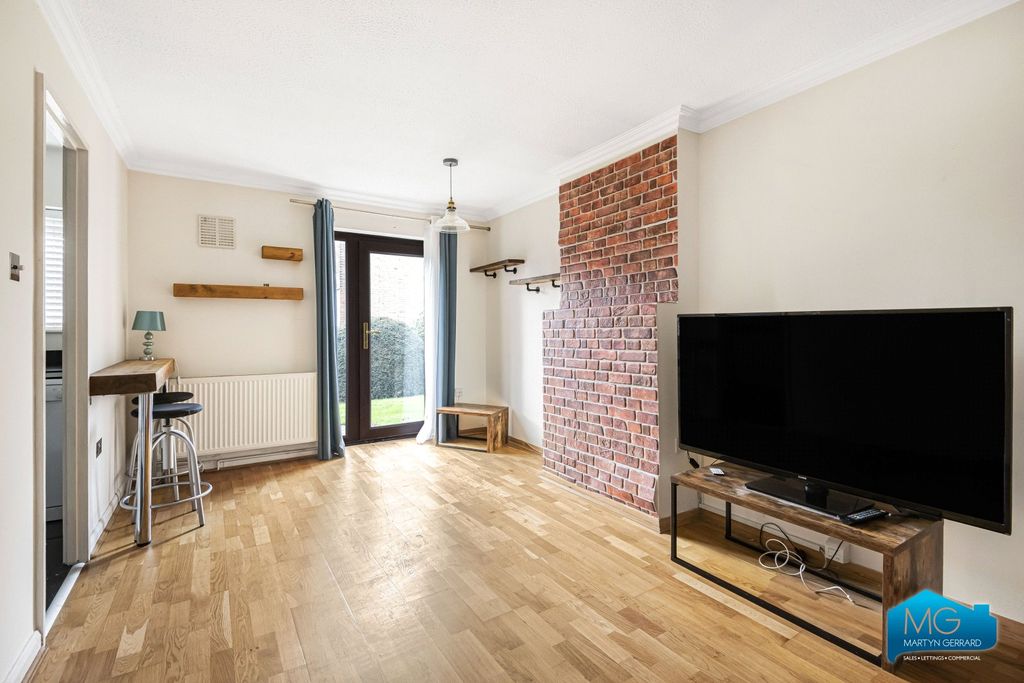 Property photo 2 of 15 Picture No. 07