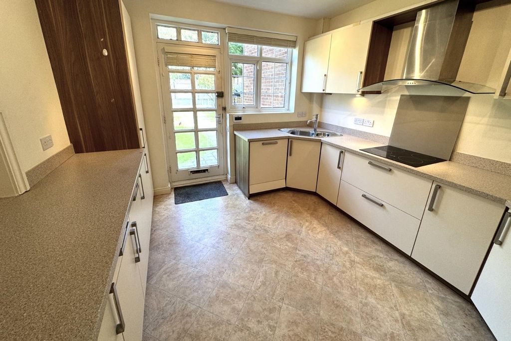 Property photo 3 of 17 3.Jpg