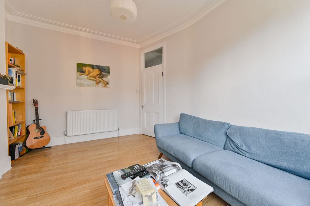 Property photo 3 of 9