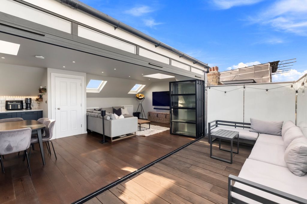 Property photo 1 of 14 Terrace/Reception