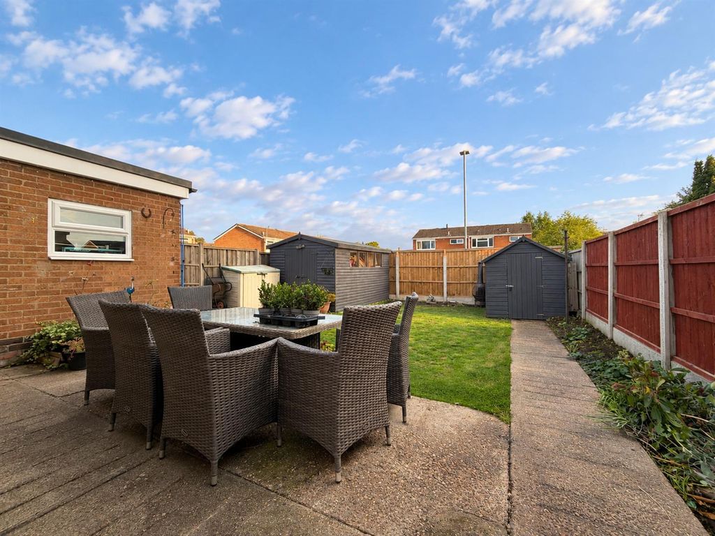 Property photo 3 of 18 Lovely Rear Garden