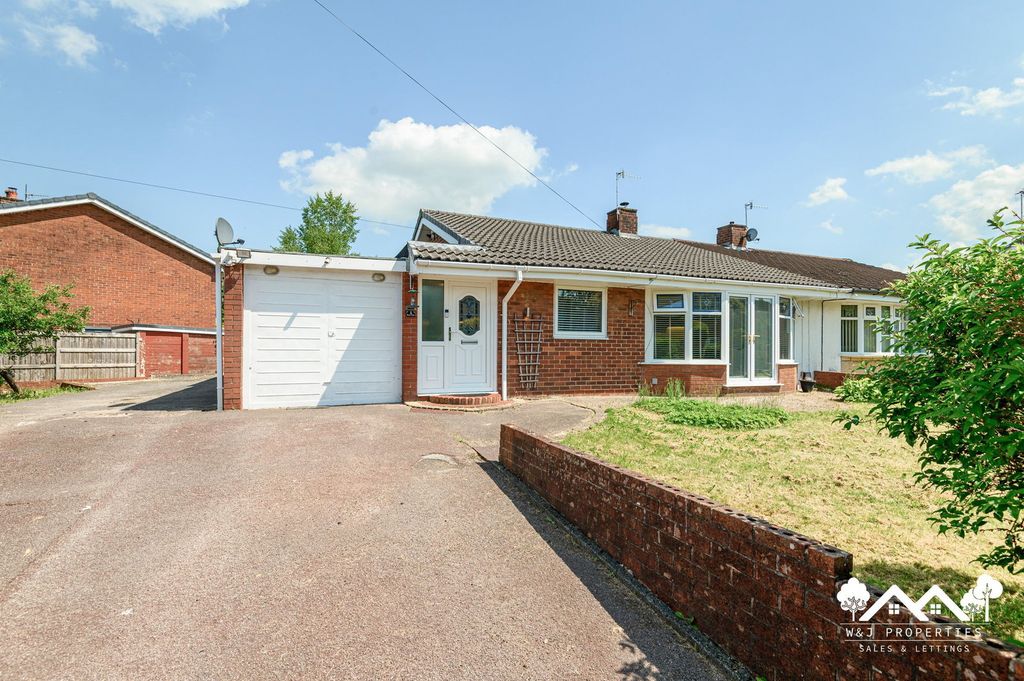 Property photo 1 of 44