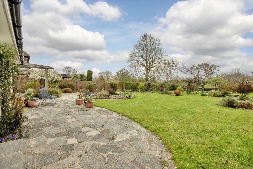 Property photo 3 of 15 Terrace