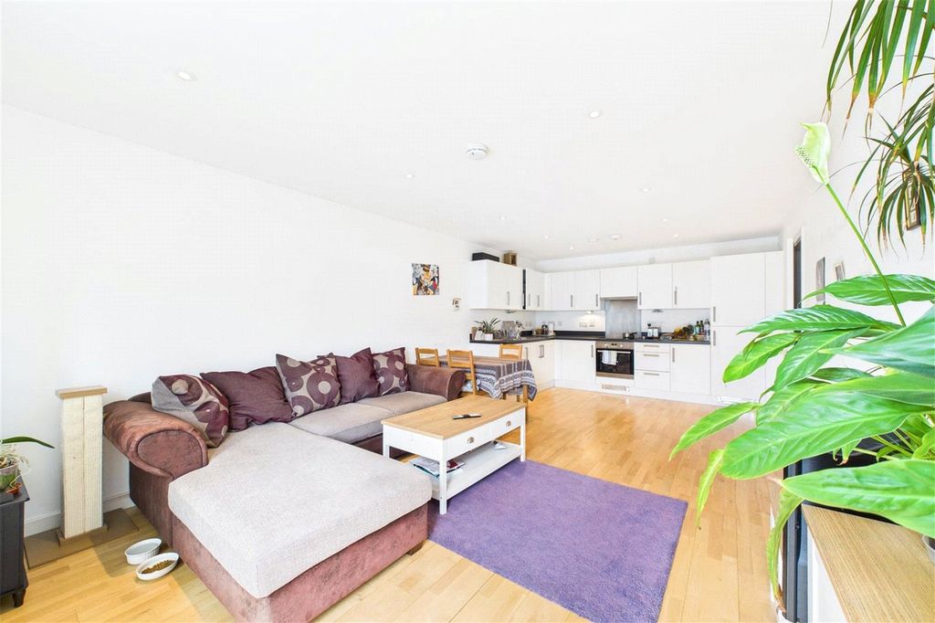 Property photo 3 of 12 Picture No. 04