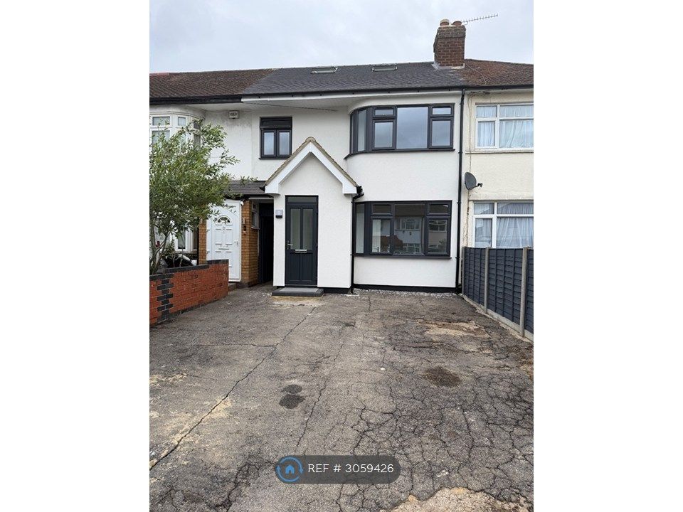 Property photo 1 of 32