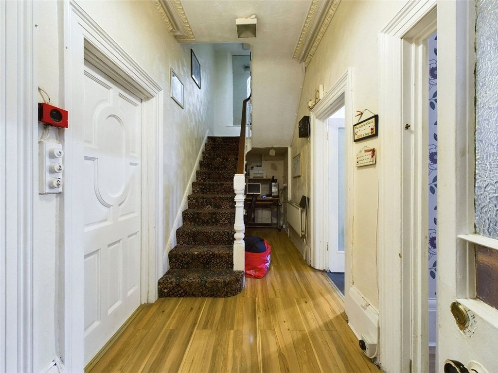 Property photo 2 of 23 Photo 10