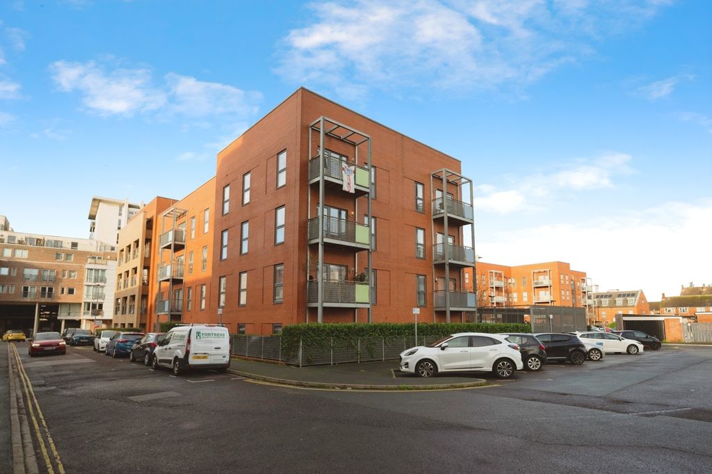 Property photo 1 of 10 Pbox-Img.Jpg