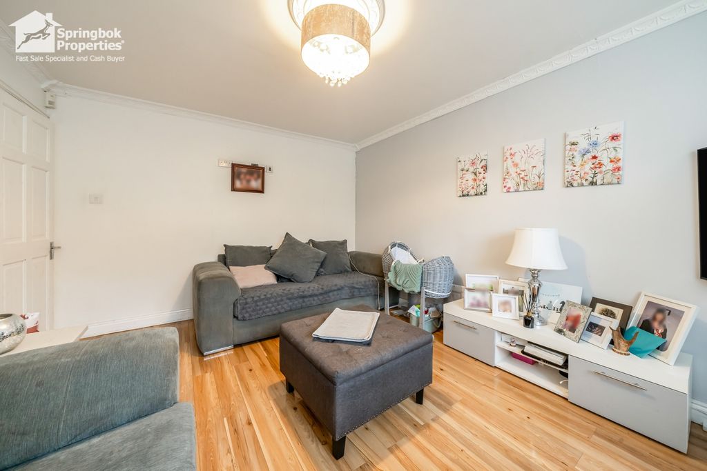 Property photo 3 of 16 Image 2