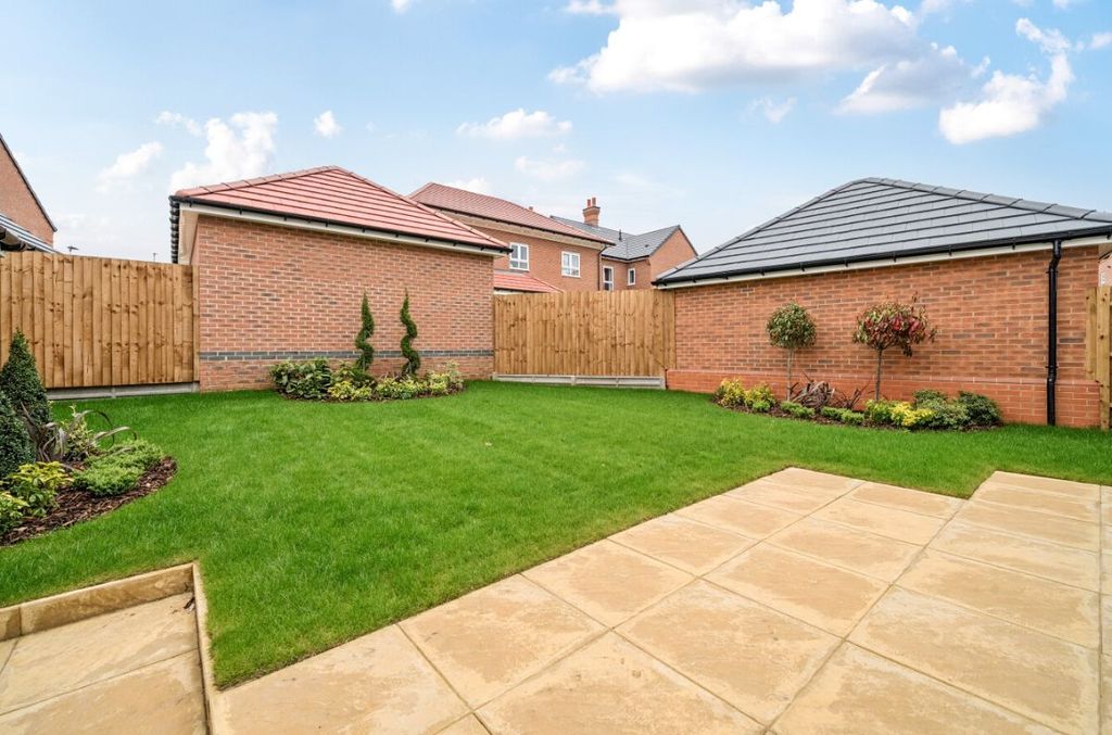 Property photo 3 of 22