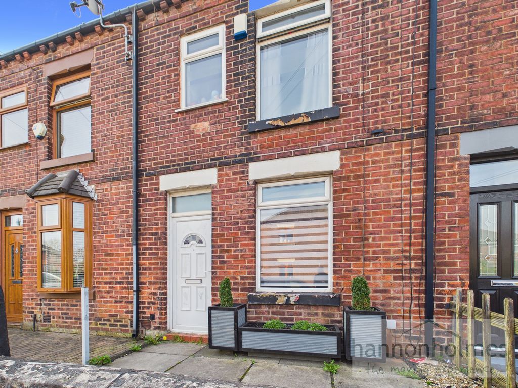 Property photo 1 of 16 Cam05283G0-Pr0163-Still016