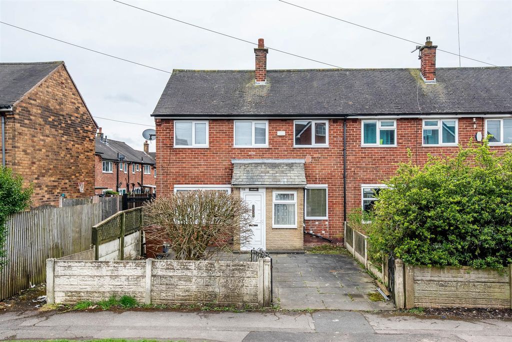 Property photo 1 of 17 Front External