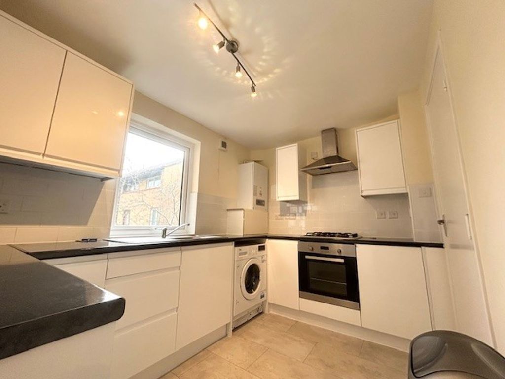 Property photo 2 of 8