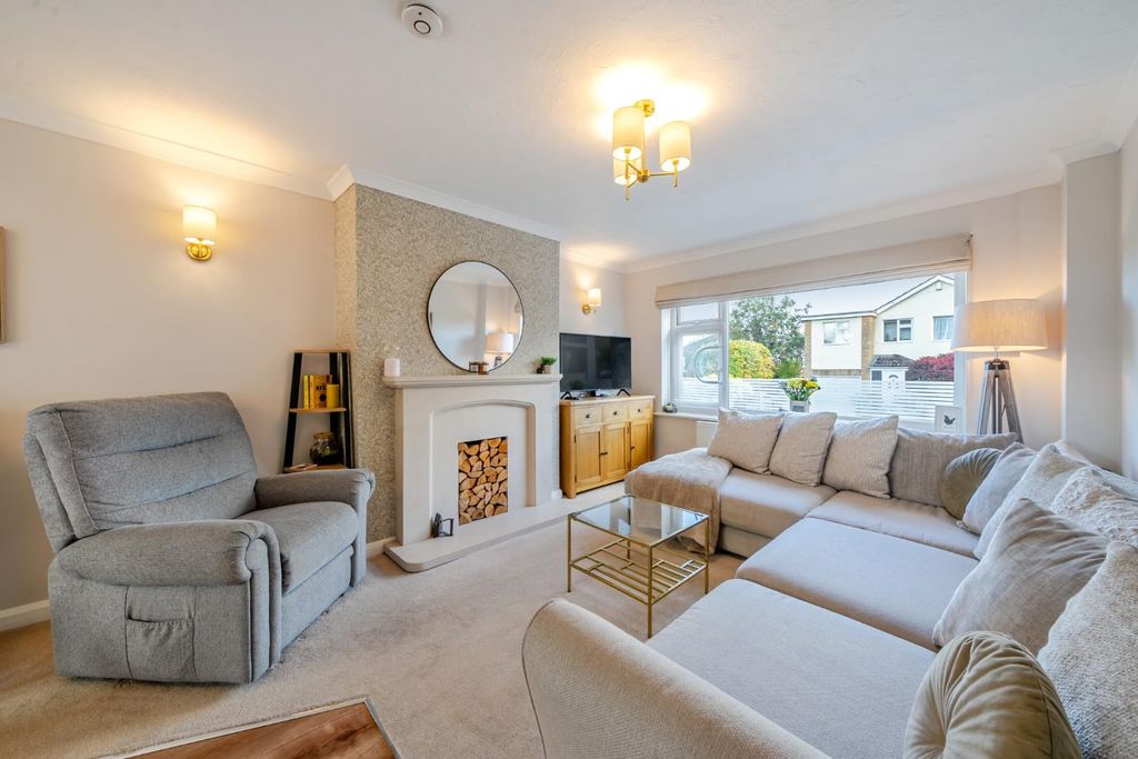 Property photo 3 of 16 Lounge 1.Jpg