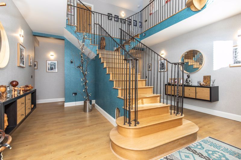 Property photo 2 of 50 Photo 14