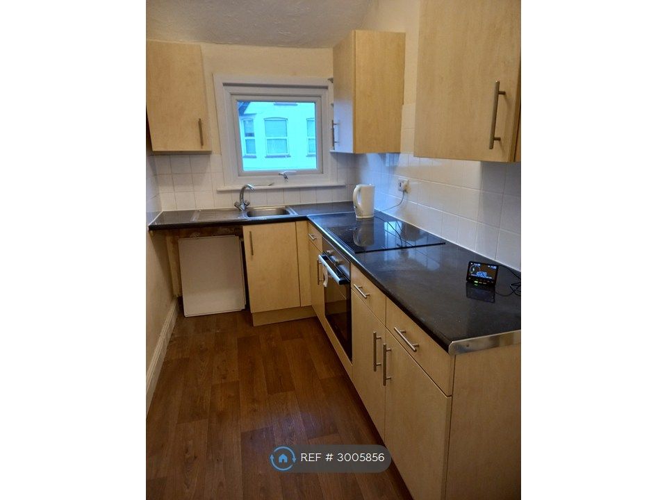 Property photo 3 of 7